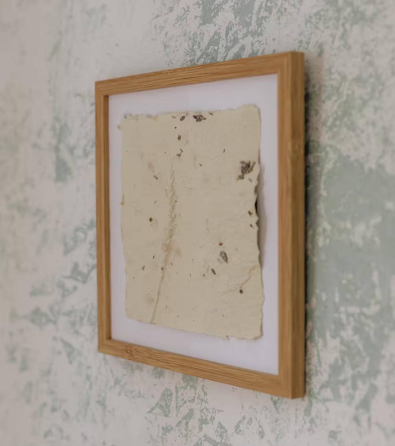 Making of paper cards with wildflowers